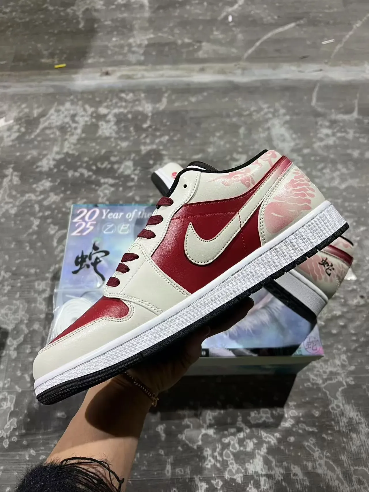 Nike Red Beige Low-Top Cupsole Lifestyle Sneakers 5