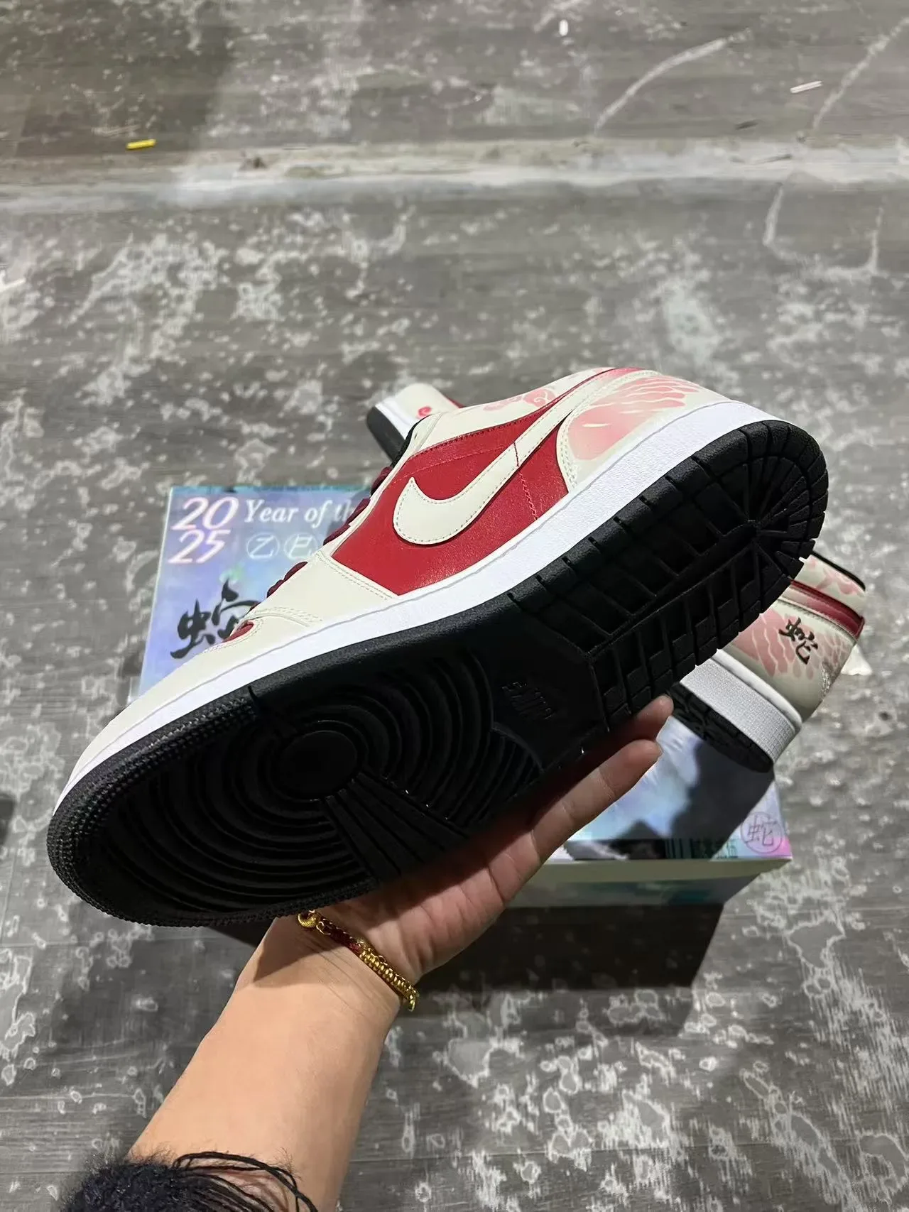 Nike Red Beige Low-Top Cupsole Lifestyle Sneakers 6