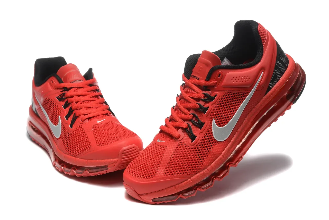 Nike Tênis de Running com parte superior de malha vermelha e preta, amortecimento de ar visível em toda a extensão 4