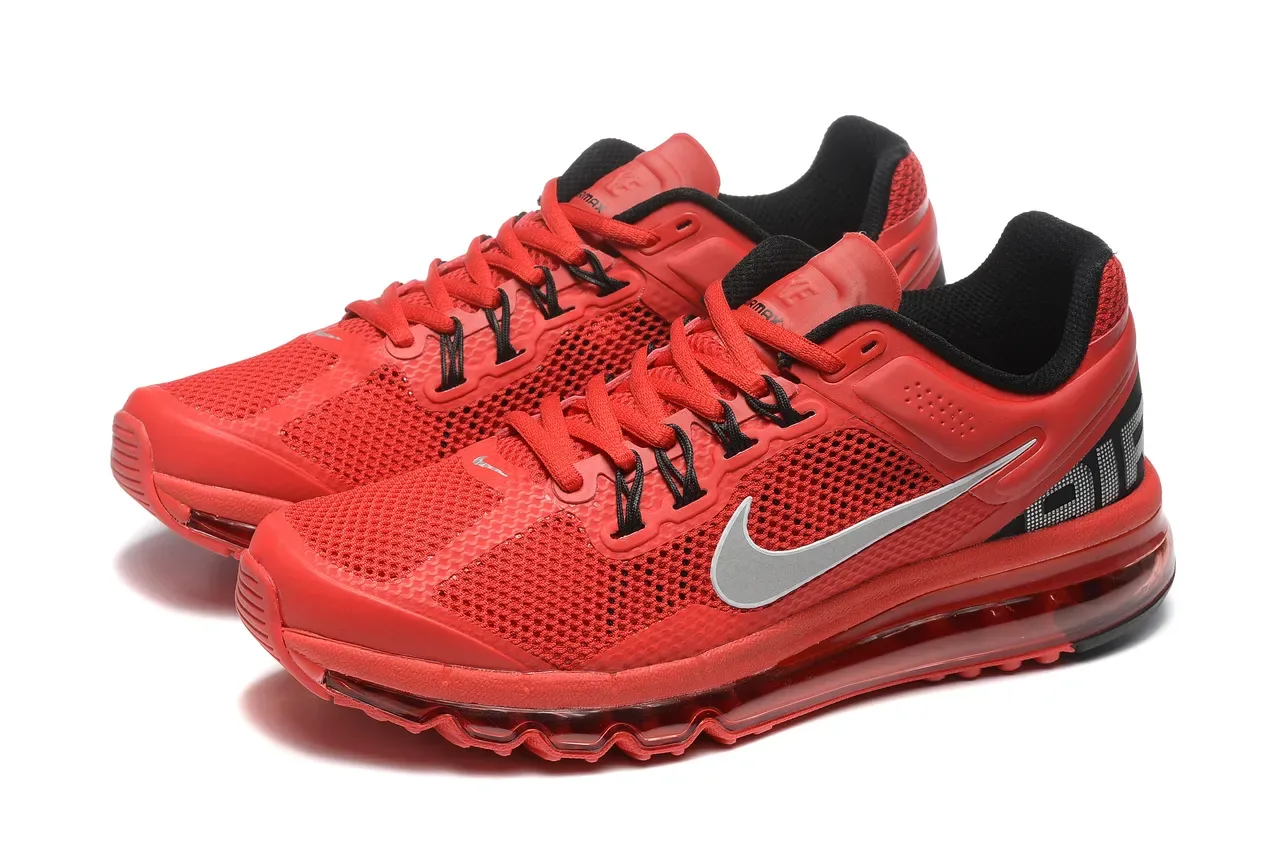 Nike Tênis de Running com parte superior de malha vermelha e preta, amortecimento de ar visível em toda a extensão 8
