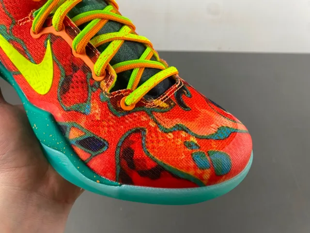 Nike Red Multicolor Low-Top Silhouette Abstract Print Upper Basketball Shoes 2