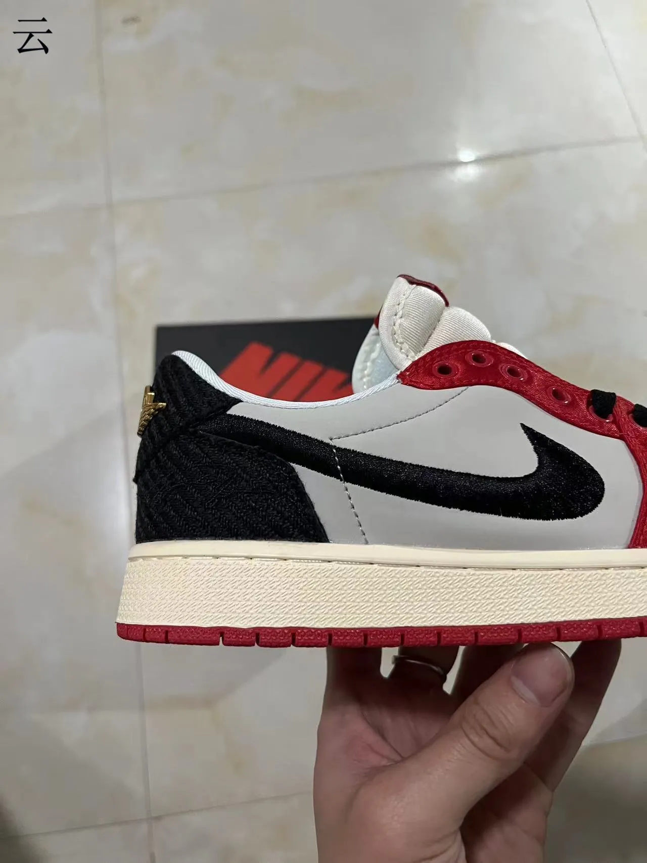 Nike Red White Low-Top Silhouette Satin Overlay Basketball Shoes 7