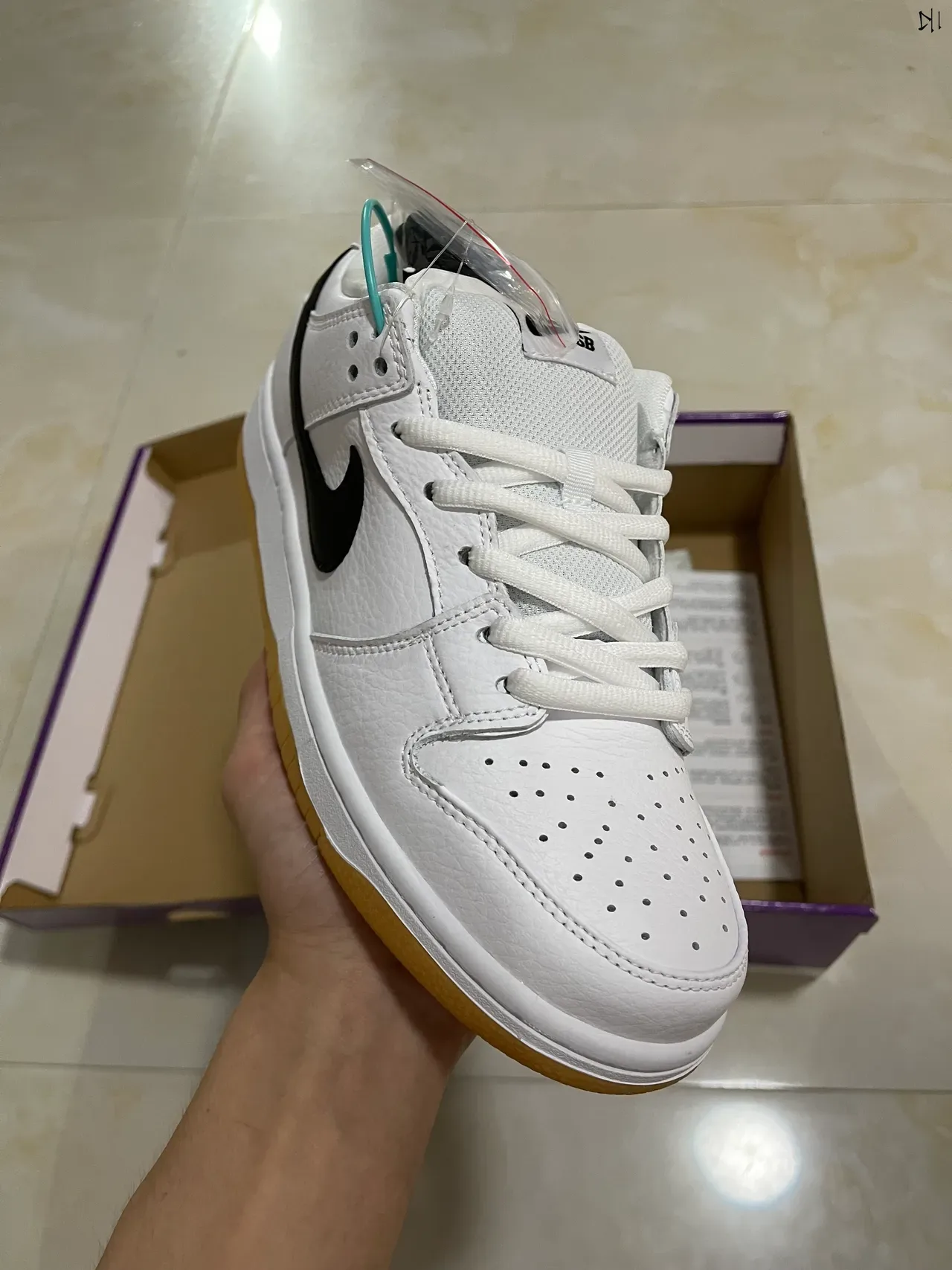 नाइक SB Dunk Low व्हाइट ब्लैक गम स्केटबोर्ड जूते 2