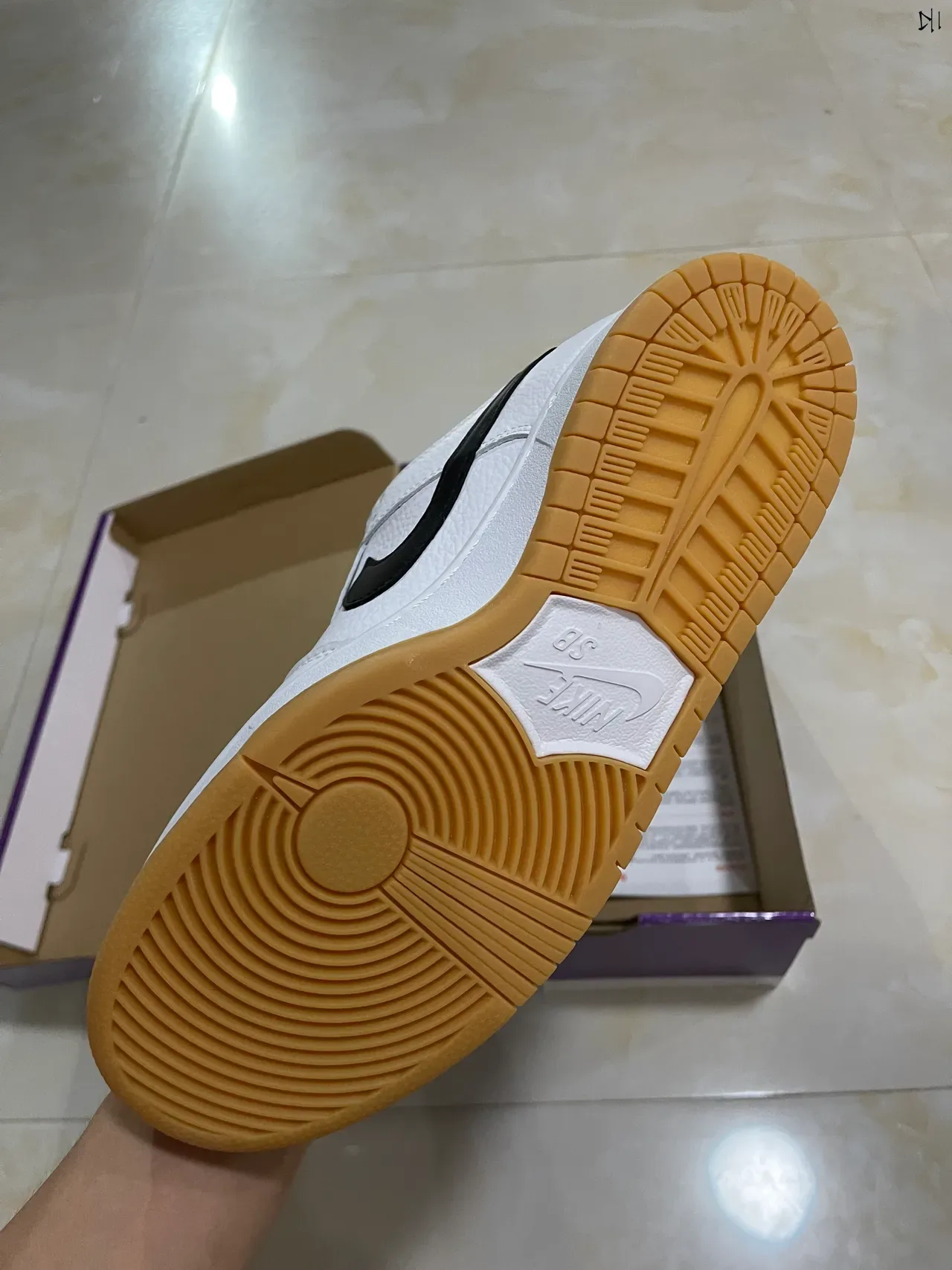 नाइक SB Dunk Low व्हाइट ब्लैक गम स्केटबोर्ड जूते 6