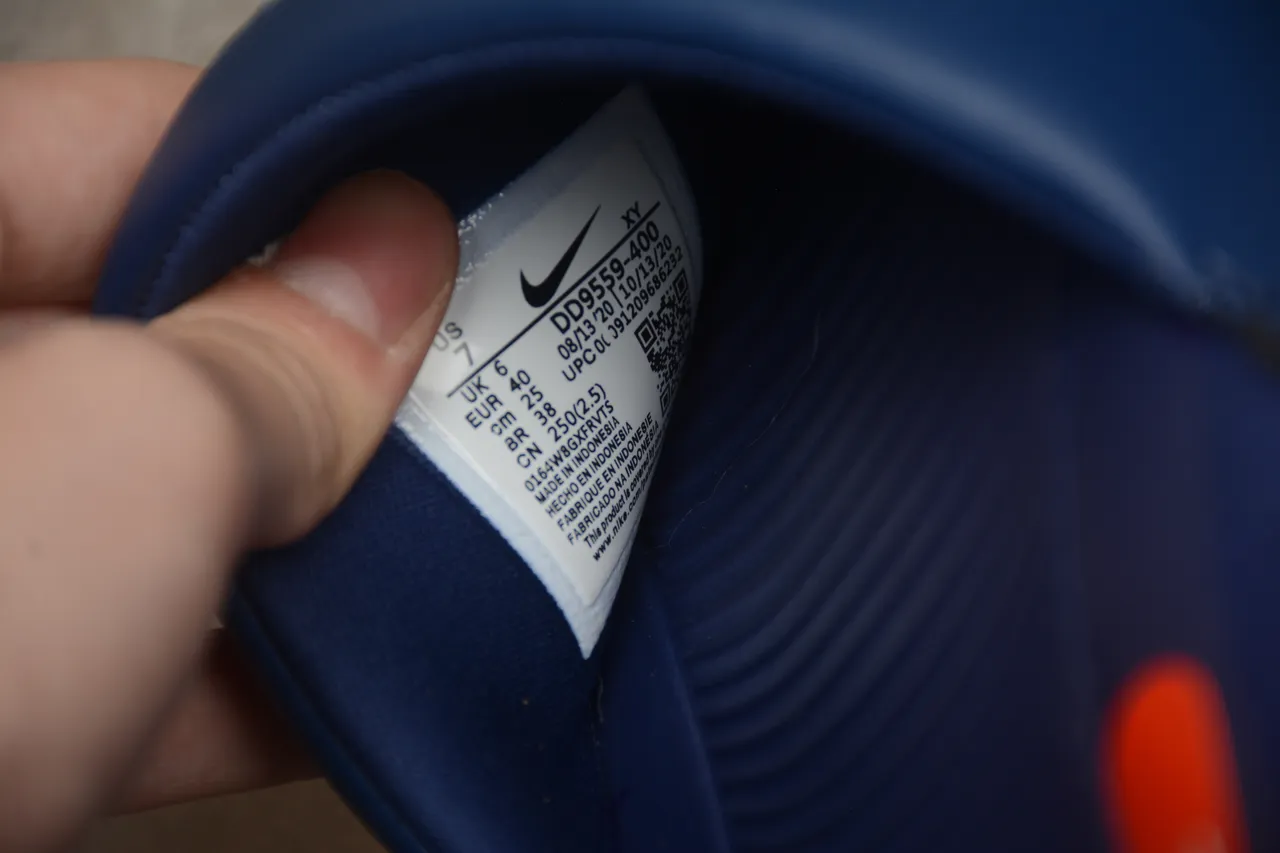Nike SB Koston Slide أزرق بحري نعال 4