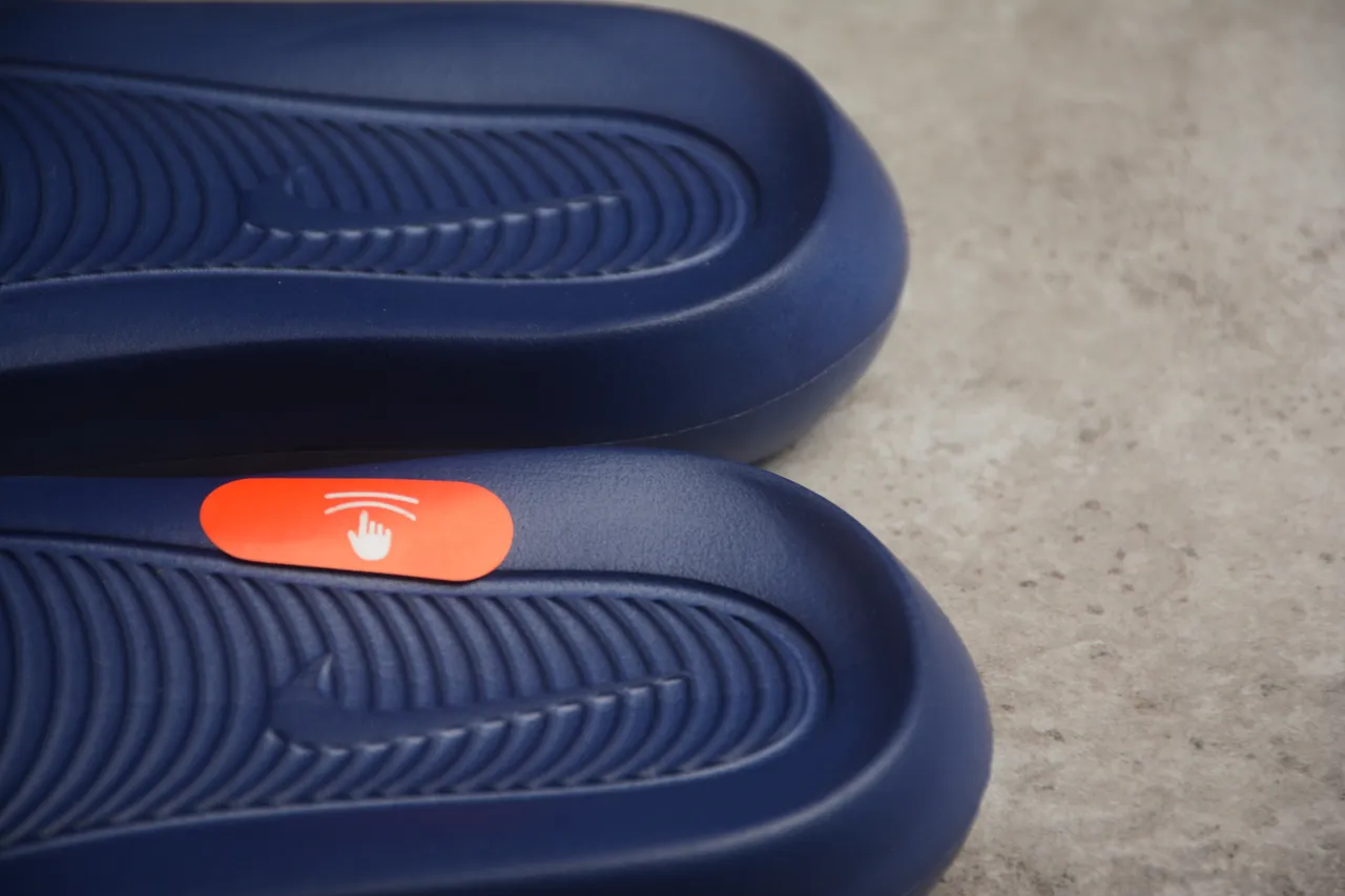 Nike SB Koston Slide أزرق بحري نعال 5