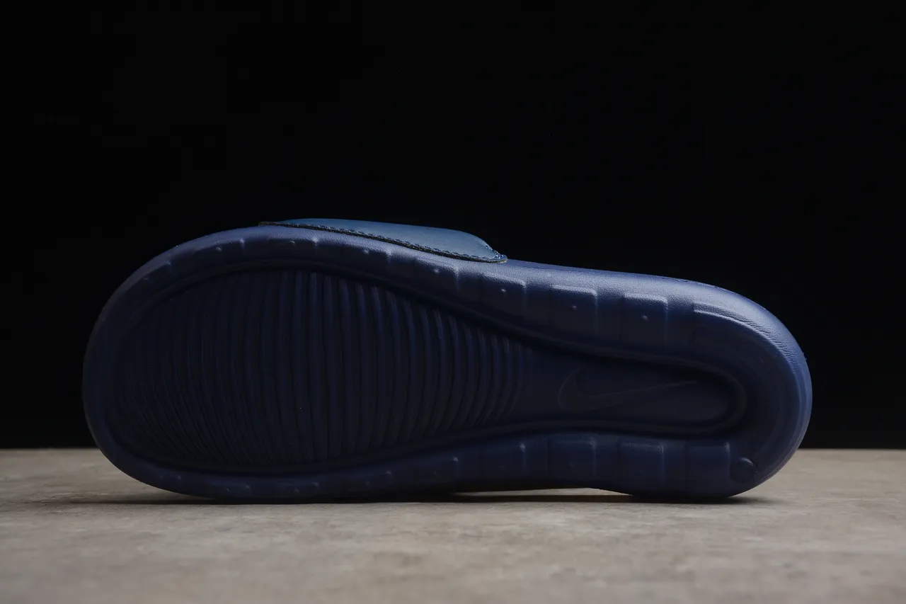 Nike SB Koston Slide أزرق بحري نعال 9