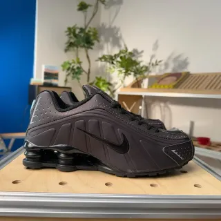 Nike Shox Brown Black Cushioning Heel Perforated Synthetic Upper Lifestyle Sneakers