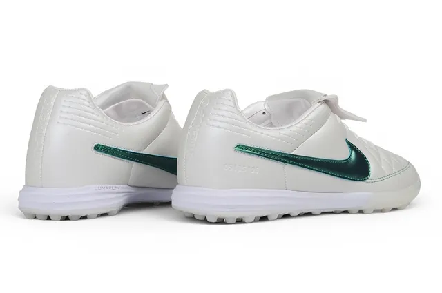 Nike Tiempo Legend Chaussures de football cuir blanc vert matelassé avec Swoosh métallique pour pelouse artificielle 5