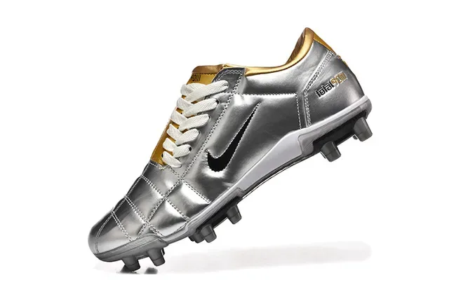 Nike Total 90 III Argent et Or Métallique Chaussures de football pour terrain ferme 4