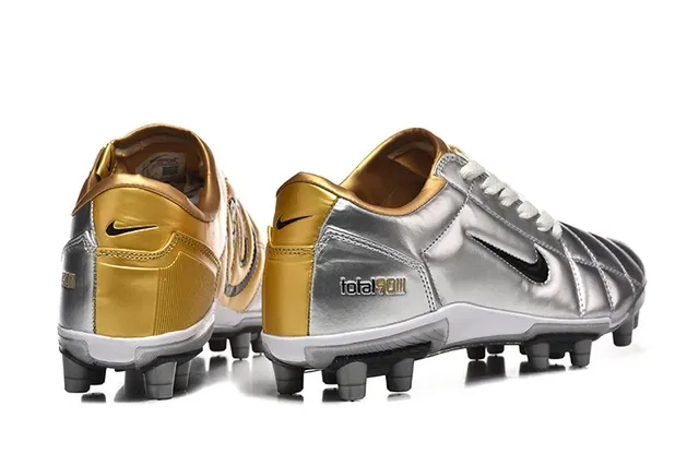 Nike Total 90 III Argent et Or Métallique Chaussures de football pour terrain ferme 5