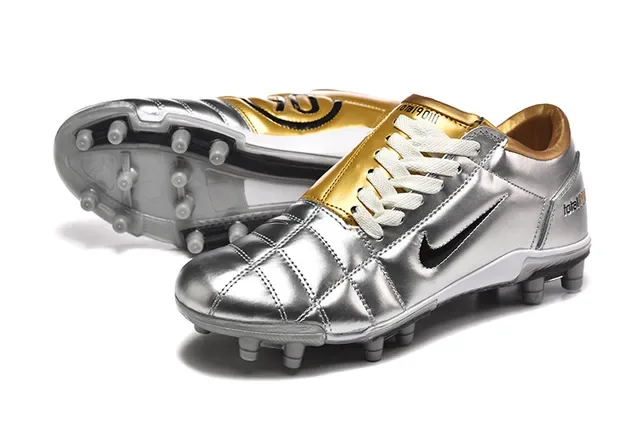 Nike Total 90 III Argent et Or Métallique Chaussures de football pour terrain ferme 6