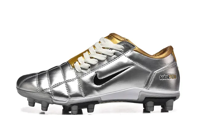 Nike Total 90 III Argent et Or Métallique Chaussures de football pour terrain ferme 10