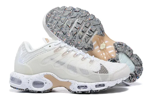 Nike حذاء رياضي أبيض بيج علوي شبكي مرئي كوشنينج هواء سميك 5