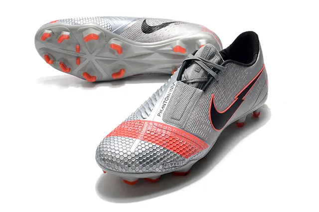 Nike Blanc Noir Bottines Basses avec Lacets Asymétriques pour Sol Firme Chaussures de Football 11