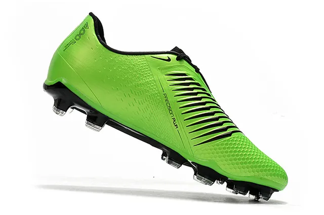 Nike Blanc Noir Bottines Basses avec Lacets Asymétriques pour Sol Firme Chaussures de Football 21