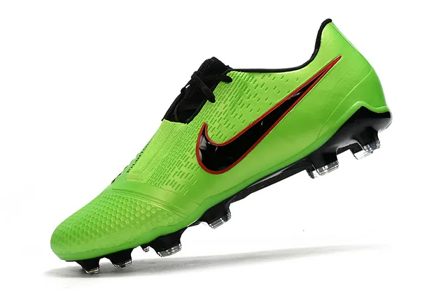 Nike Blanc Noir Bottines Basses avec Lacets Asymétriques pour Sol Firme Chaussures de Football 22