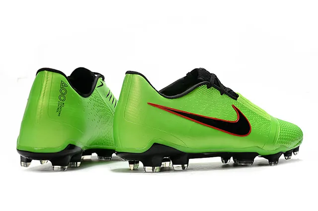 Nike Blanc Noir Bottines Basses avec Lacets Asymétriques pour Sol Firme Chaussures de Football 24