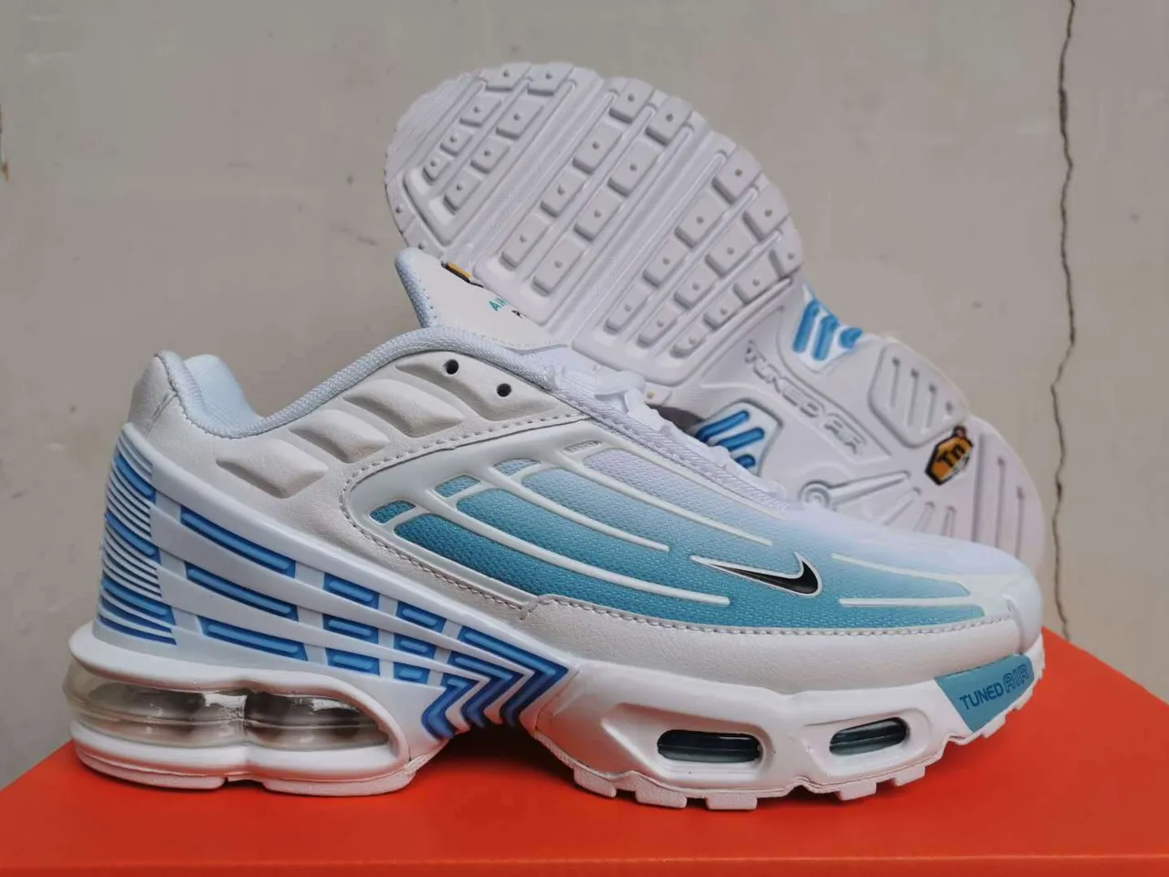 Nike White Blue Full-Length Air Unit Layered Synthetic Cage Lifestyle Sneakers 5