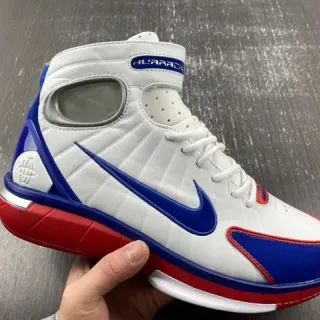 Nike White Blue High-Top Ribbed Synthetic Upper Basketball Shoes