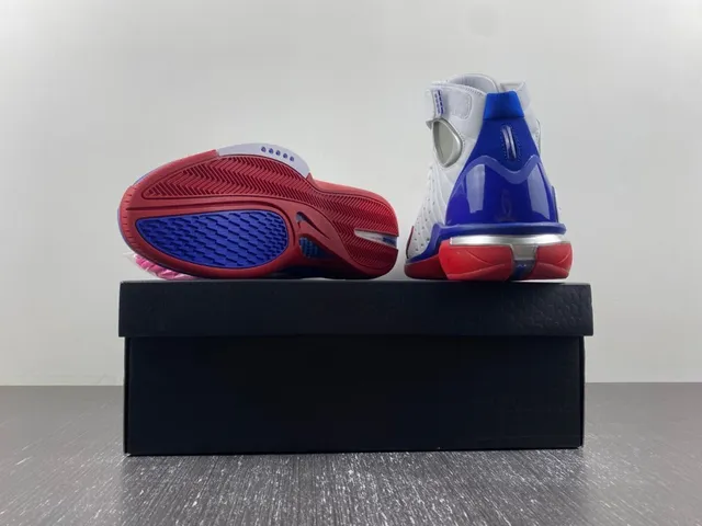 Nike White Blue High-Top Ribbed Synthetic Upper Basketball Shoes 16