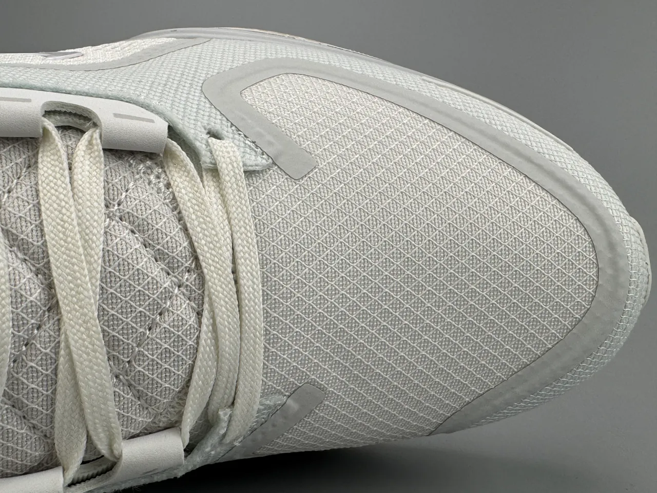 Nike White Gray Engineered Mesh Upper Synthetic Overlays Running Shoes 2