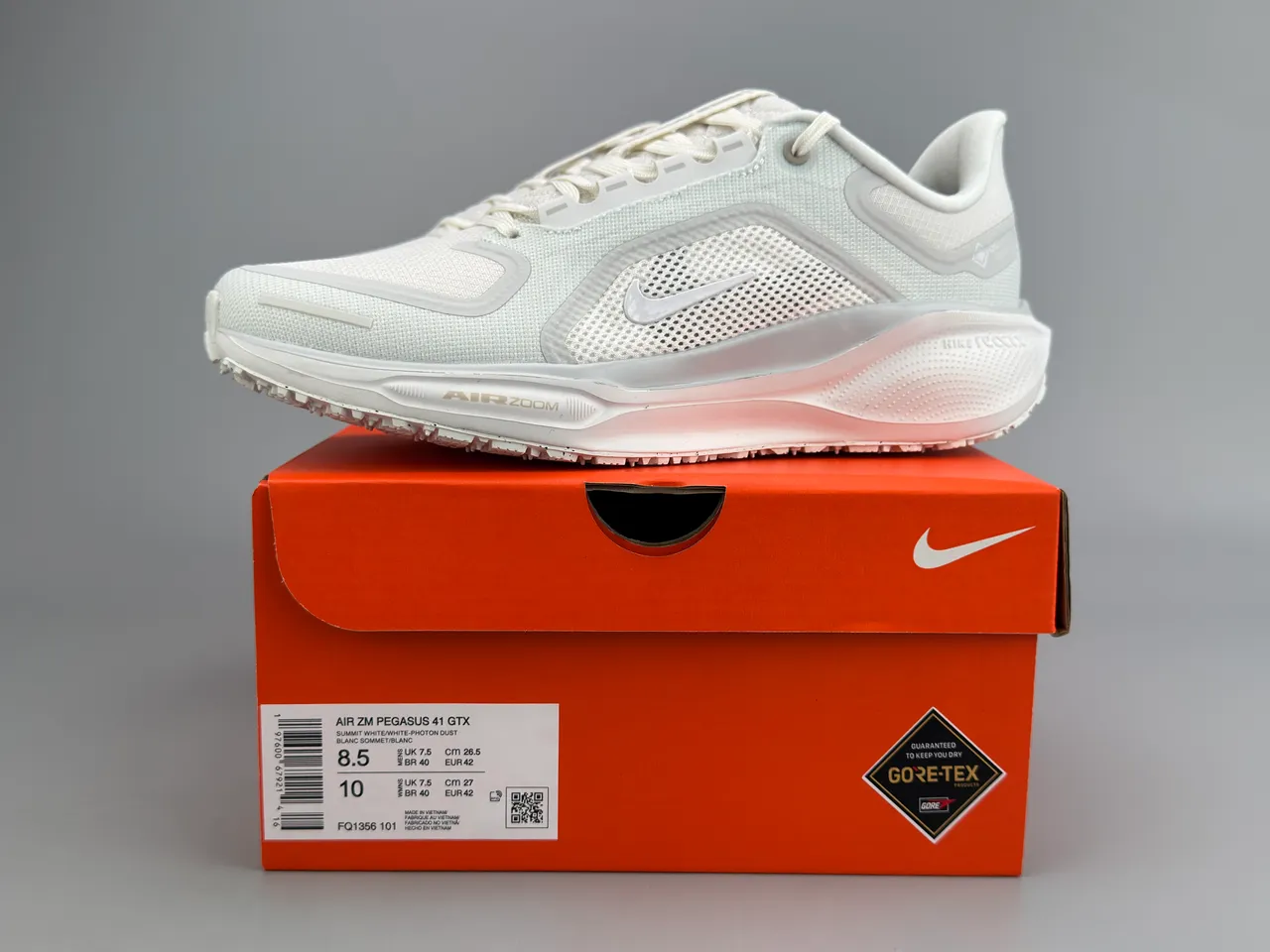 Nike White Gray Engineered Mesh Upper Synthetic Overlays Running Shoes 4