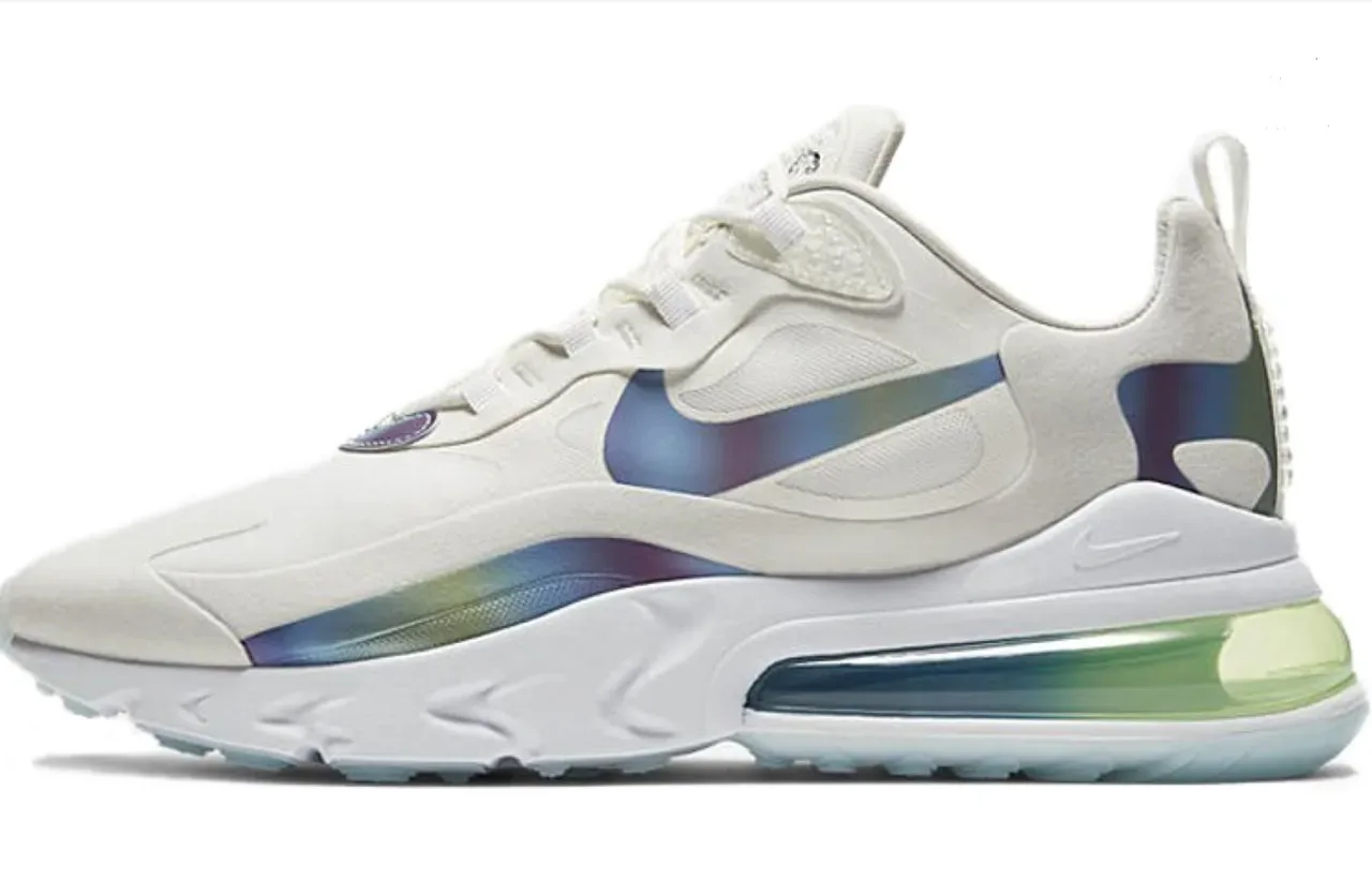 Nike Blancs Multicolores Iridescents avec Overlay Sculpté à la Semelle Intermédiaire Sneakers Lifestyle 1