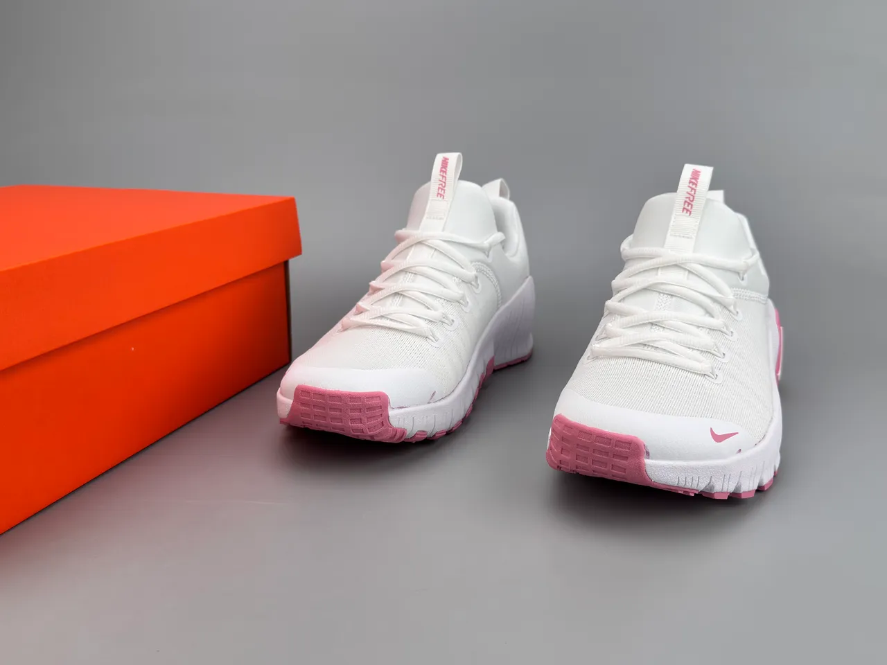 Nike White Pink Knit Upper Segmented Flex-Groove Midsole Running Shoes 3