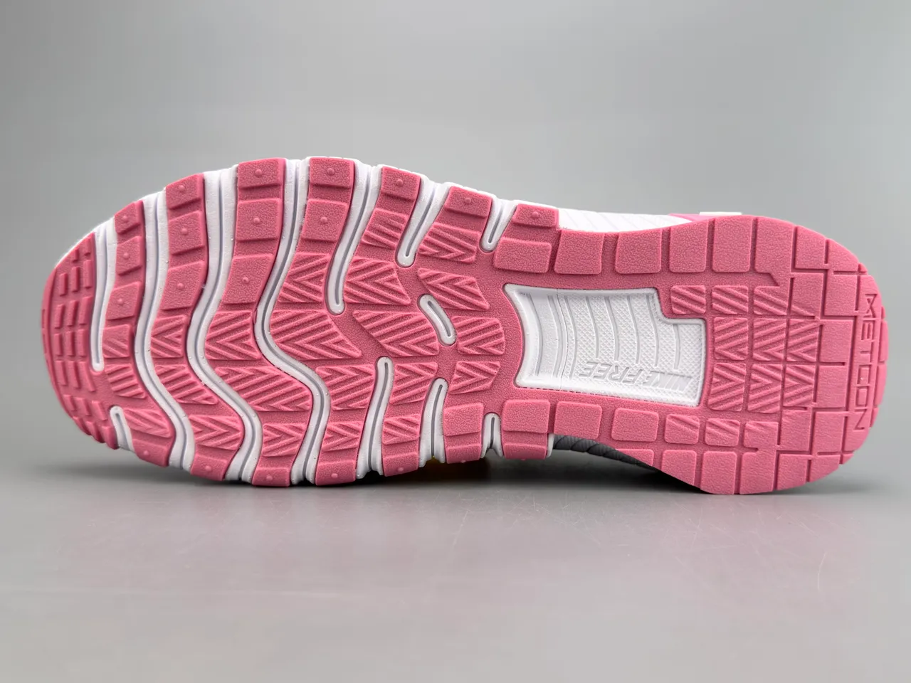 Nike White Pink Knit Upper Segmented Flex-Groove Midsole Running Shoes 4