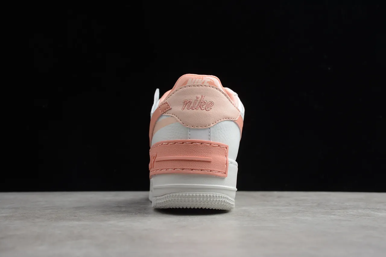 Nike White Pink Low-Top Leather Upper Lifestyle Sneakers 2