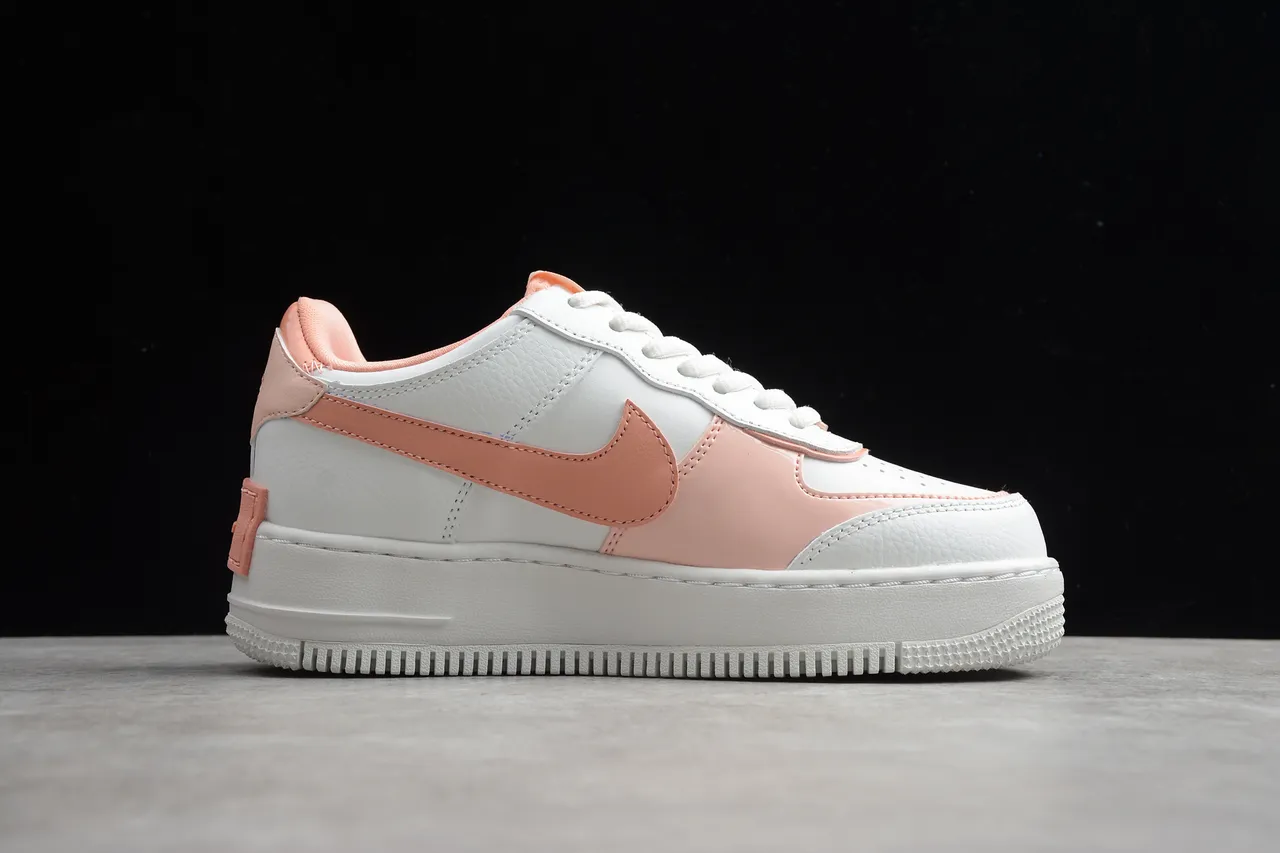 Nike White Pink Low-Top Leather Upper Lifestyle Sneakers 5
