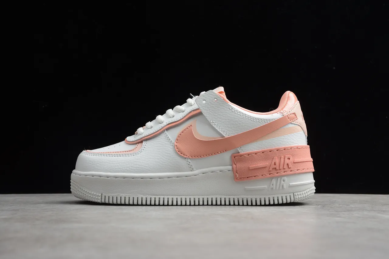 Nike White Pink Low-Top Leather Upper Lifestyle Sneakers 6