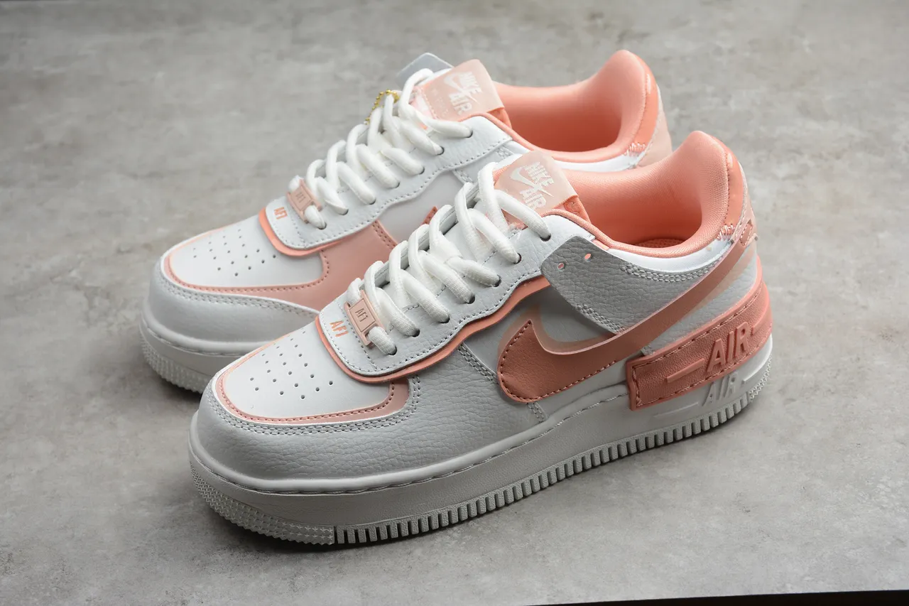 Nike White Pink Low-Top Leather Upper Lifestyle Sneakers 10