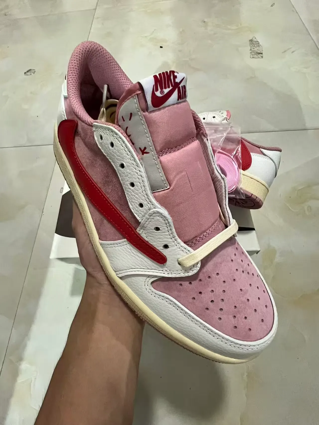 Nike White Pink Low-Top Silhouette Mixed-Material Upper Lifestyle Sneakers 2