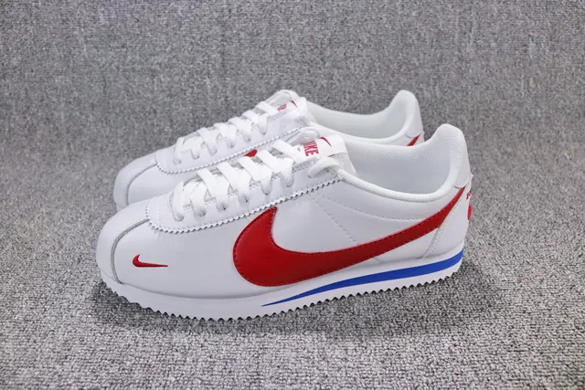 Nike White Red Low-Top Leather Upper Lifestyle Sneakers 4