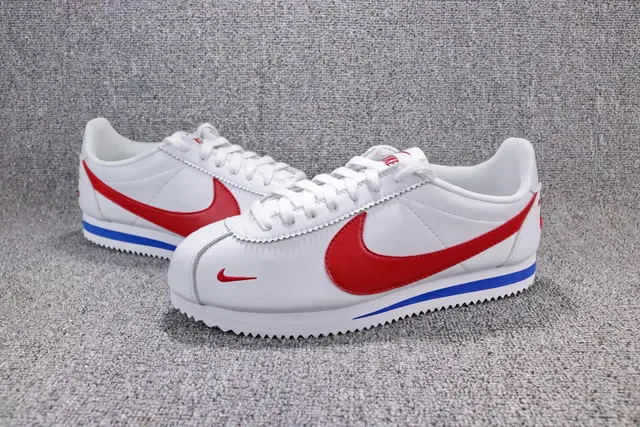 Nike White Red Low-Top Leather Upper Lifestyle Sneakers 14