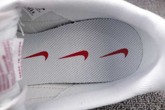 Nike White Red Low-Top Leather Upper Lifestyle Sneakers 16