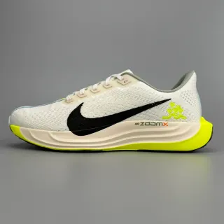 Nike Chaussures Running Blanc et Jaune Maille ZoomX Semelle Intermédiaire