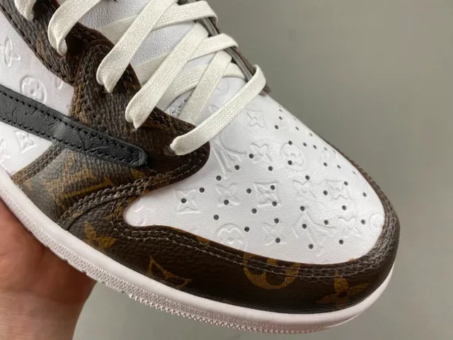 Nike x Off-White Air Jordan 1 Low Monogram Brown White Lifestyle Sneakers 2