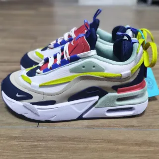 Nike Zoom 2K Multicolor Layered Lifestyle Sneakers
