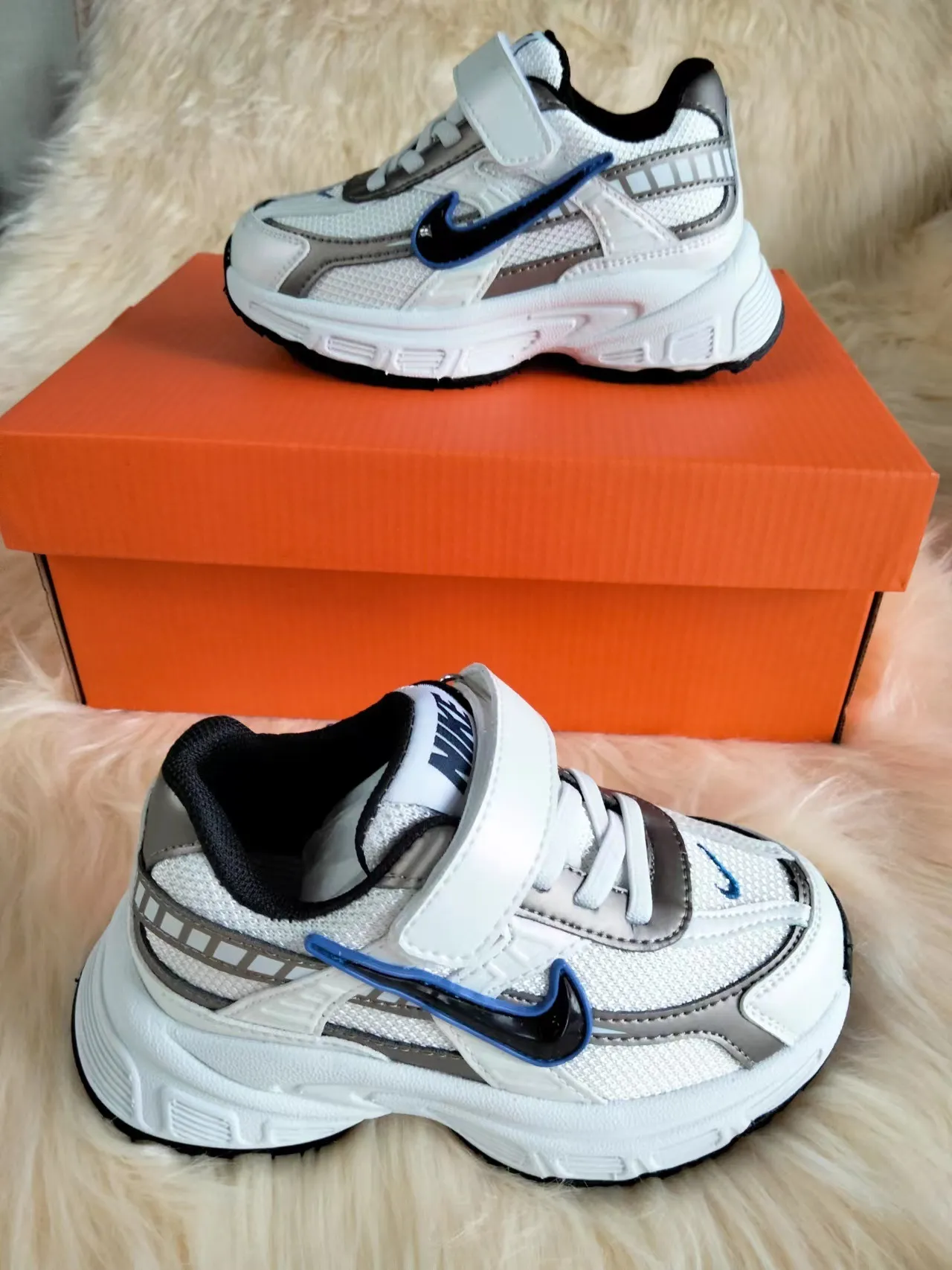 Nike Zoom 2K Silver Blue Midsole Mesh And Synthetic Overlay Upper Chunky Sneakers 3