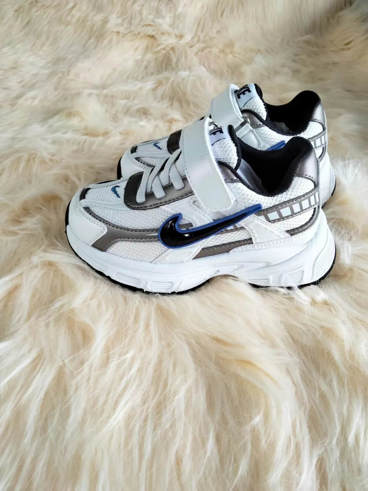 Nike Zoom 2K Silver Blue Midsole Mesh And Synthetic Overlay Upper Chunky Sneakers 4
