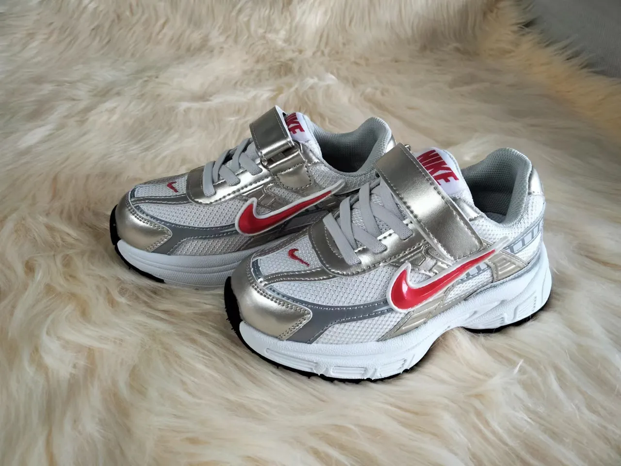 Nike Zoom 2K Silver Blue Midsole Mesh And Synthetic Overlay Upper Chunky Sneakers 19