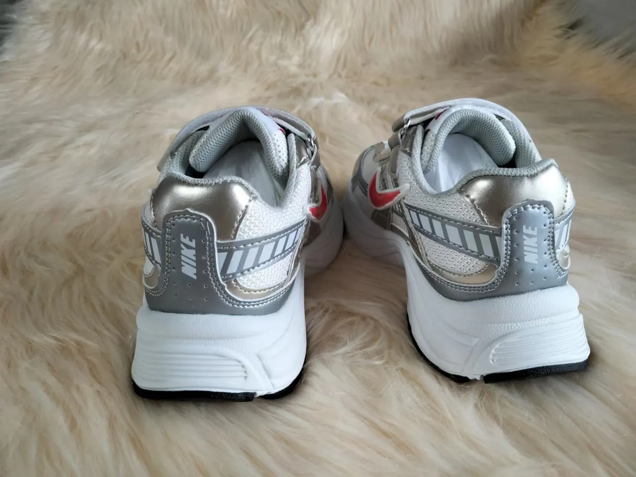 Nike Zoom 2K Silver Blue Midsole Mesh And Synthetic Overlay Upper Chunky Sneakers 21