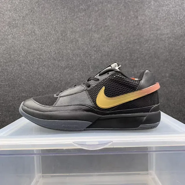 Nike Zoom Kobe IV Black Gold Low-Top Mesh-and-Leather Upper Lifestyle Sneakers 2