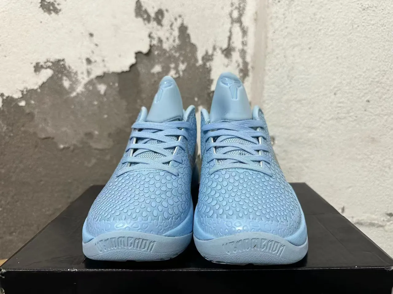 Nike Zoom Kobe IV Moon Light Blue حذاء كرة السلة 4