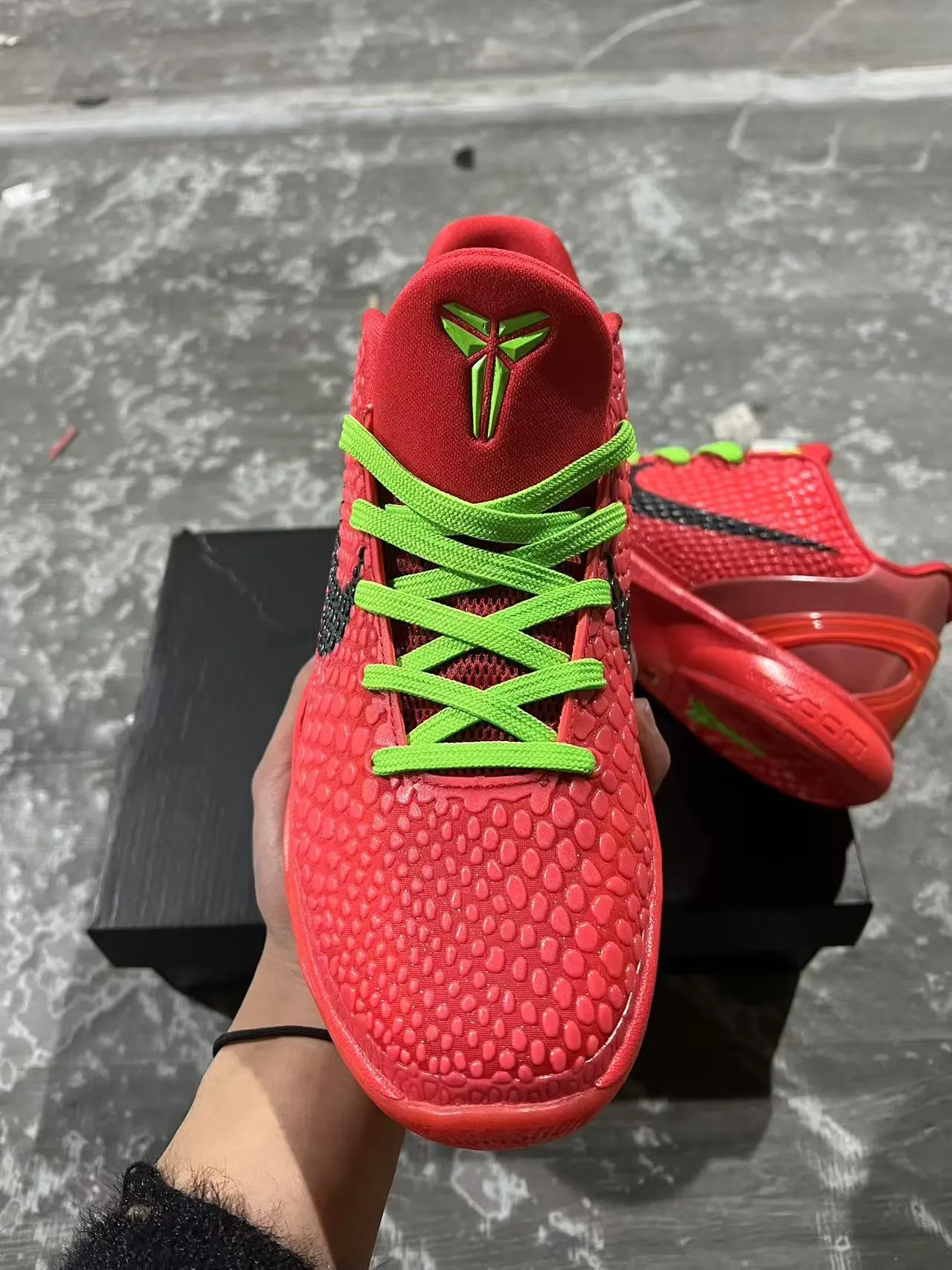 Nike Zoom Kobe VI Red Black Neon Green Chaussures de Basketball 3