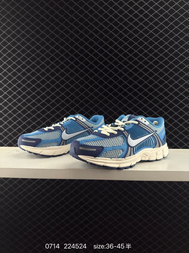 Nike Zoom Vomero 5 SP Blue White Gray Running Shoes 3