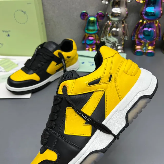 Off-White Arrow Sneaker Black Yellow Lifestyle Sneakers 5